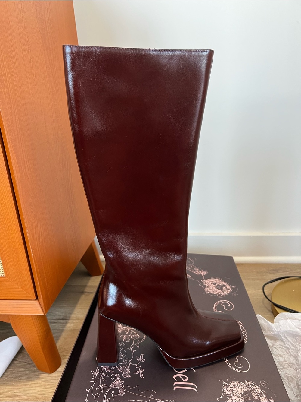 NIB Jeffrey Campbell Maximal-4  Tall Burgundy/Brown Leather heel boots
